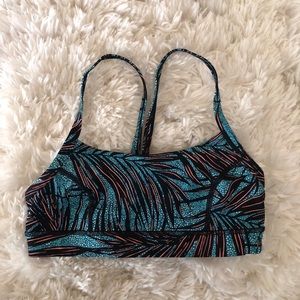 Lululemon sports bra